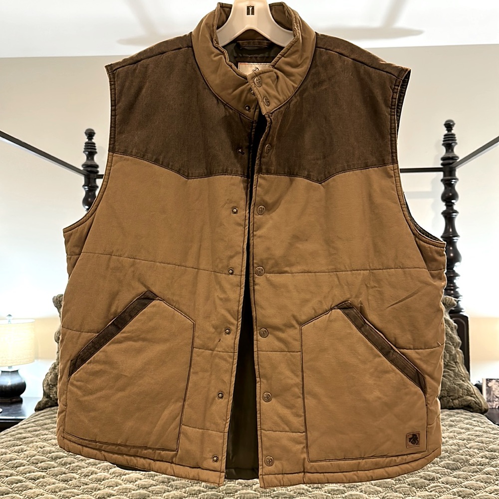 Legendary Whitetails Men’s Stockyards Longhorn Rancher’s Vest